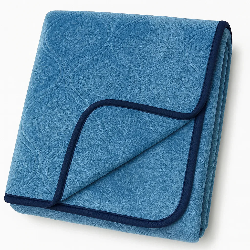 Sky Blue Plush Blanket COTTON CRAFT